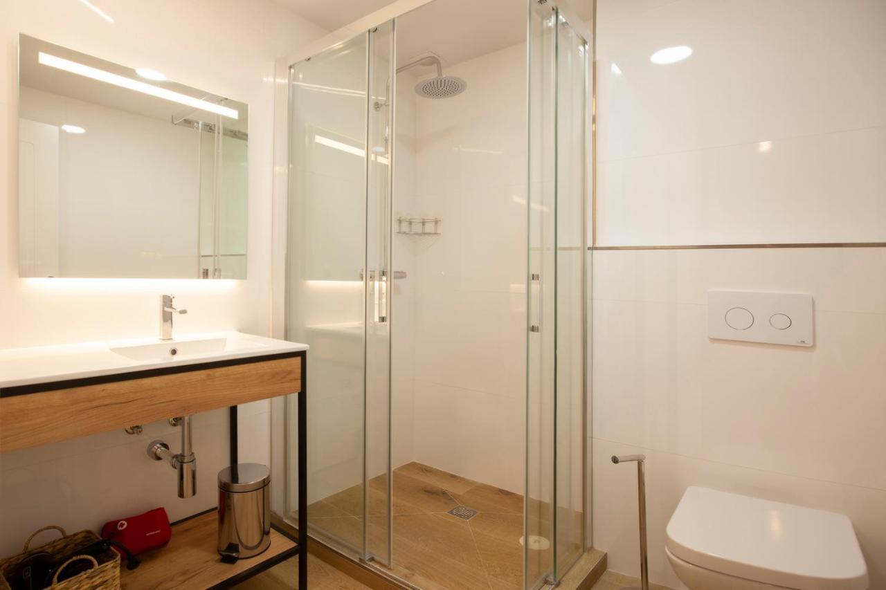 Apartamentos Reina Victoria Santander Buitenkant foto