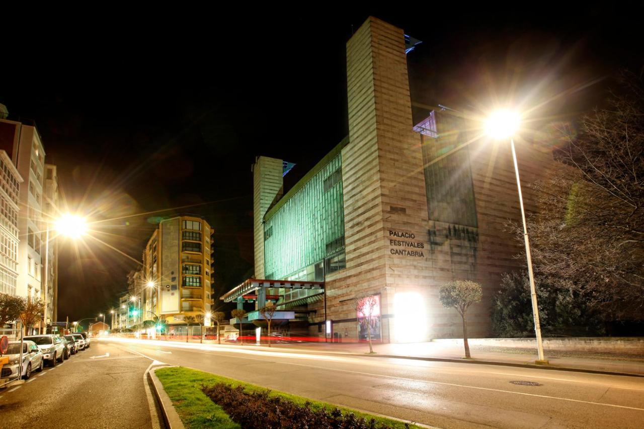 Apartamentos Reina Victoria Santander Buitenkant foto