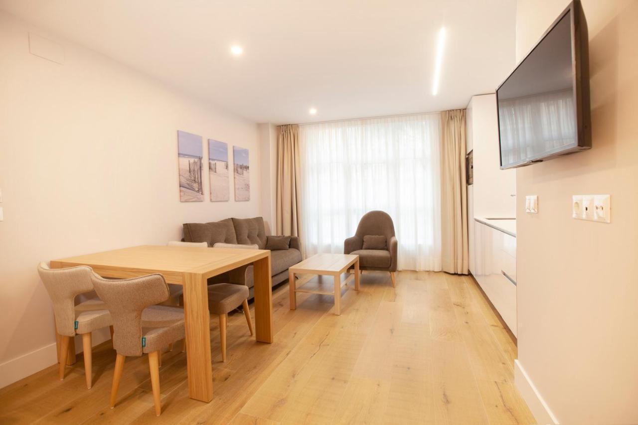 Apartamentos Reina Victoria Santander Buitenkant foto